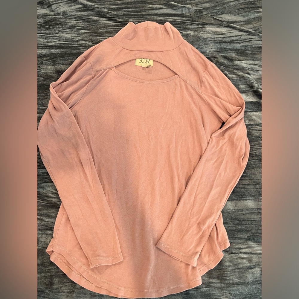 Chaser pink long sleeve top